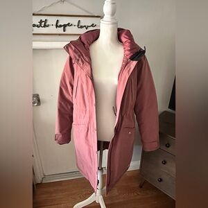 The North Face Women's Dusty Rose Puffer Coat